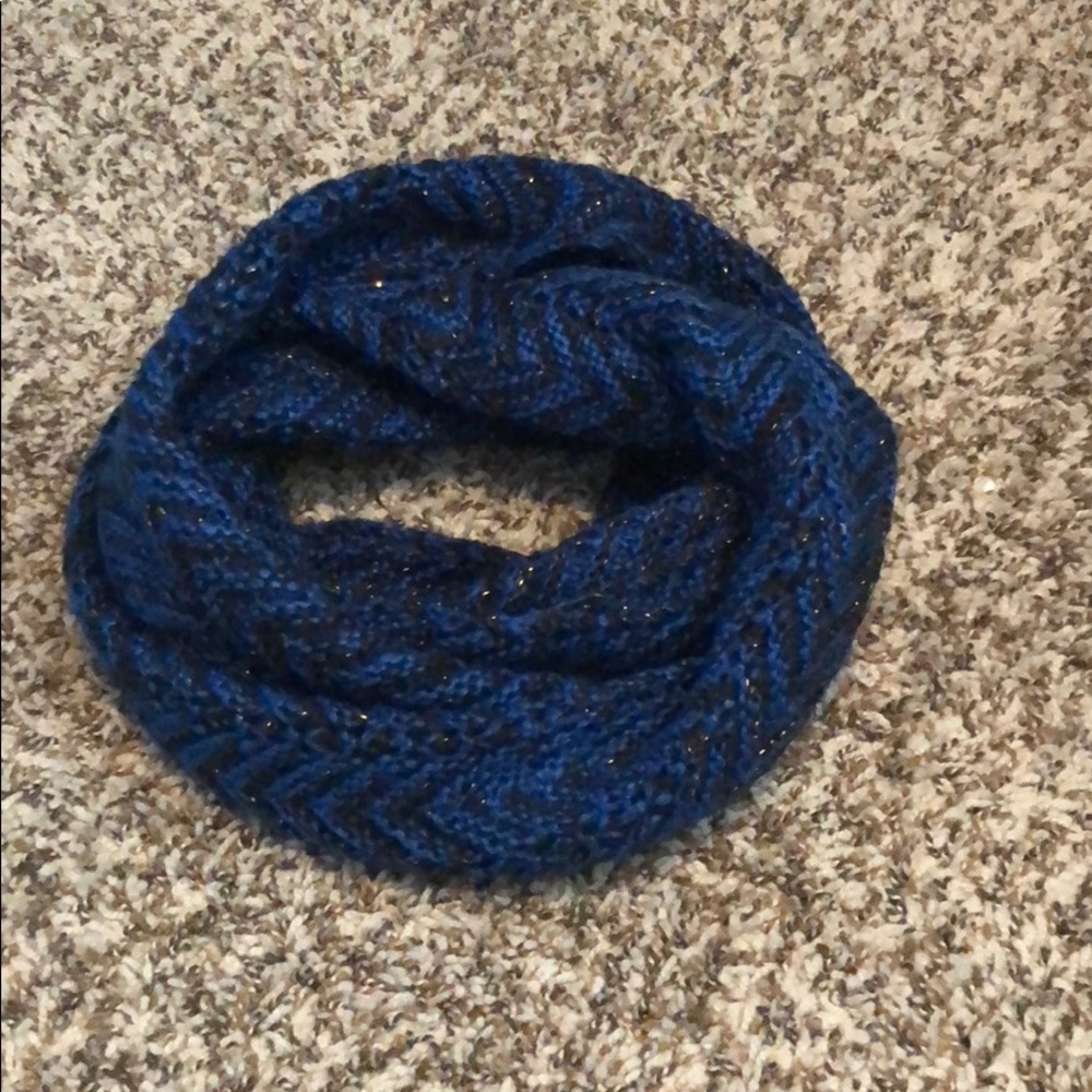 Infinity scarf - Picture 4 of 6